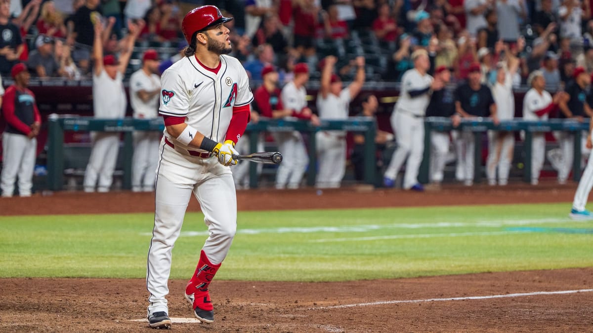 D-backs Return Eugenio Suárez to Mariners: Tyler Locklear, Juan Burgos Headline Return